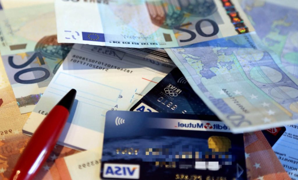 Les services de cash : tout ce que vous devez savoir