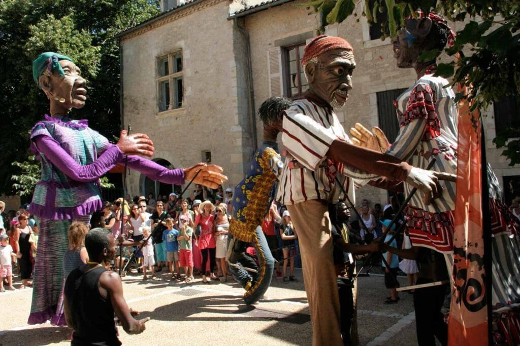 Perigueux et ses Codes Postaux : Guide Complet de la Capitale du Périgord